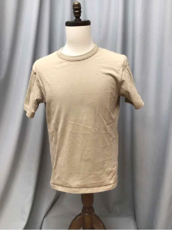 SIZE LARGE UNIQLO Men's SHIRTS