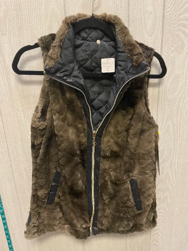 Vest Faux Fur & Sherpa By Casual Identity  In Brown, Size: S