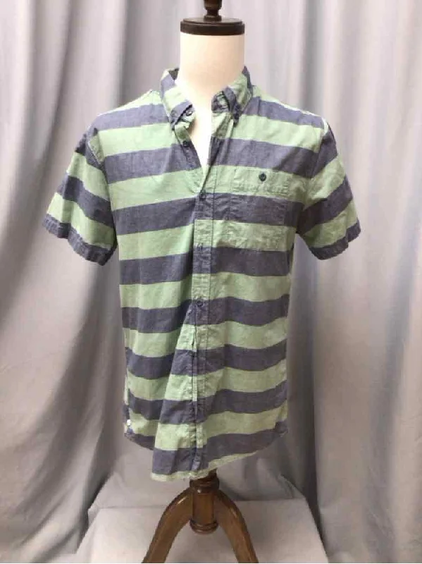 SIZE LARGE CARBON Men's SHIRTS